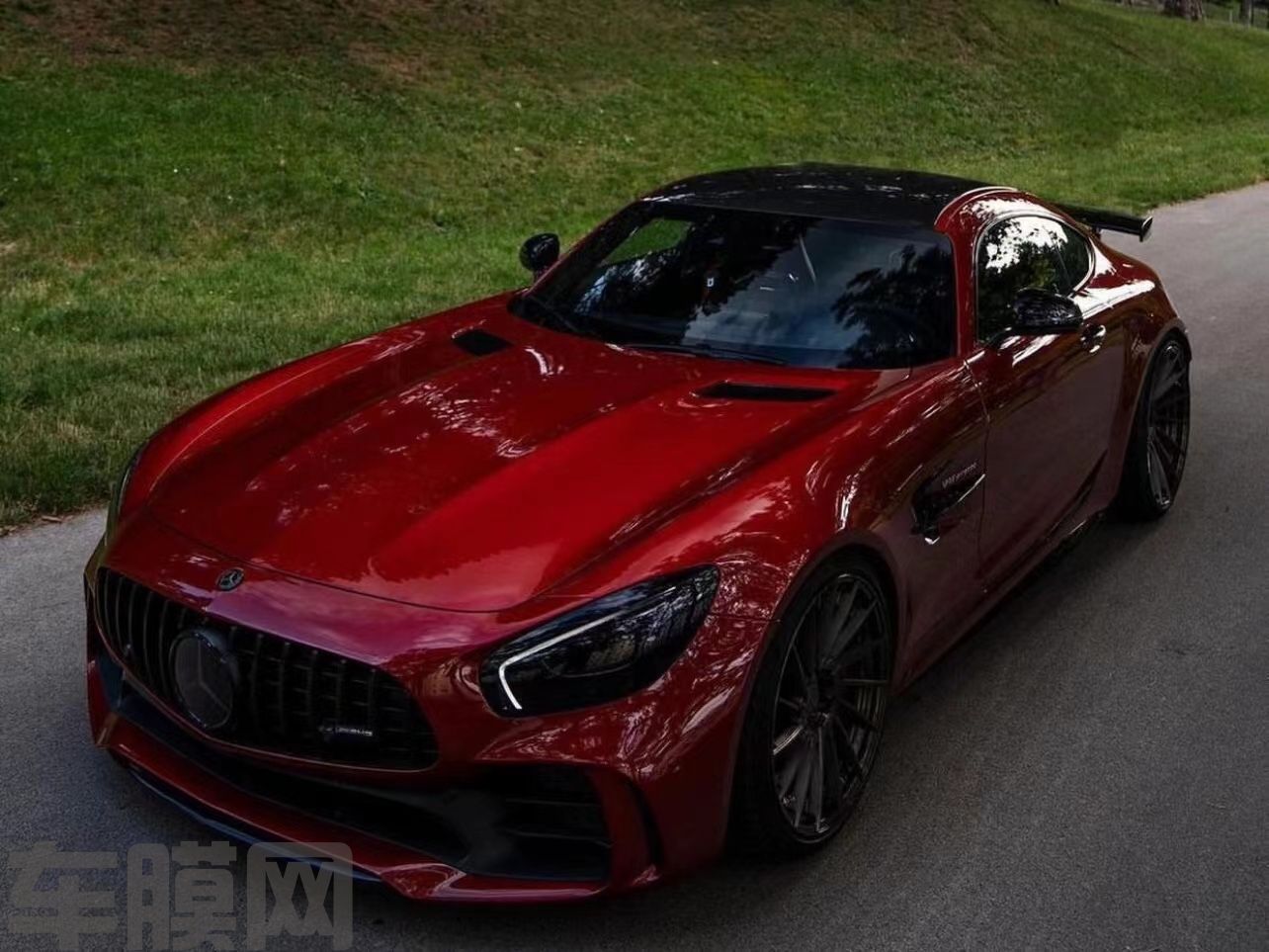 奔驰AMG GTR 液态金属龙血红改色膜 效果图