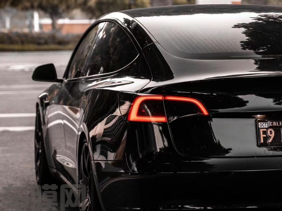 特斯拉 Model 3 黑武士改色膜 效果图