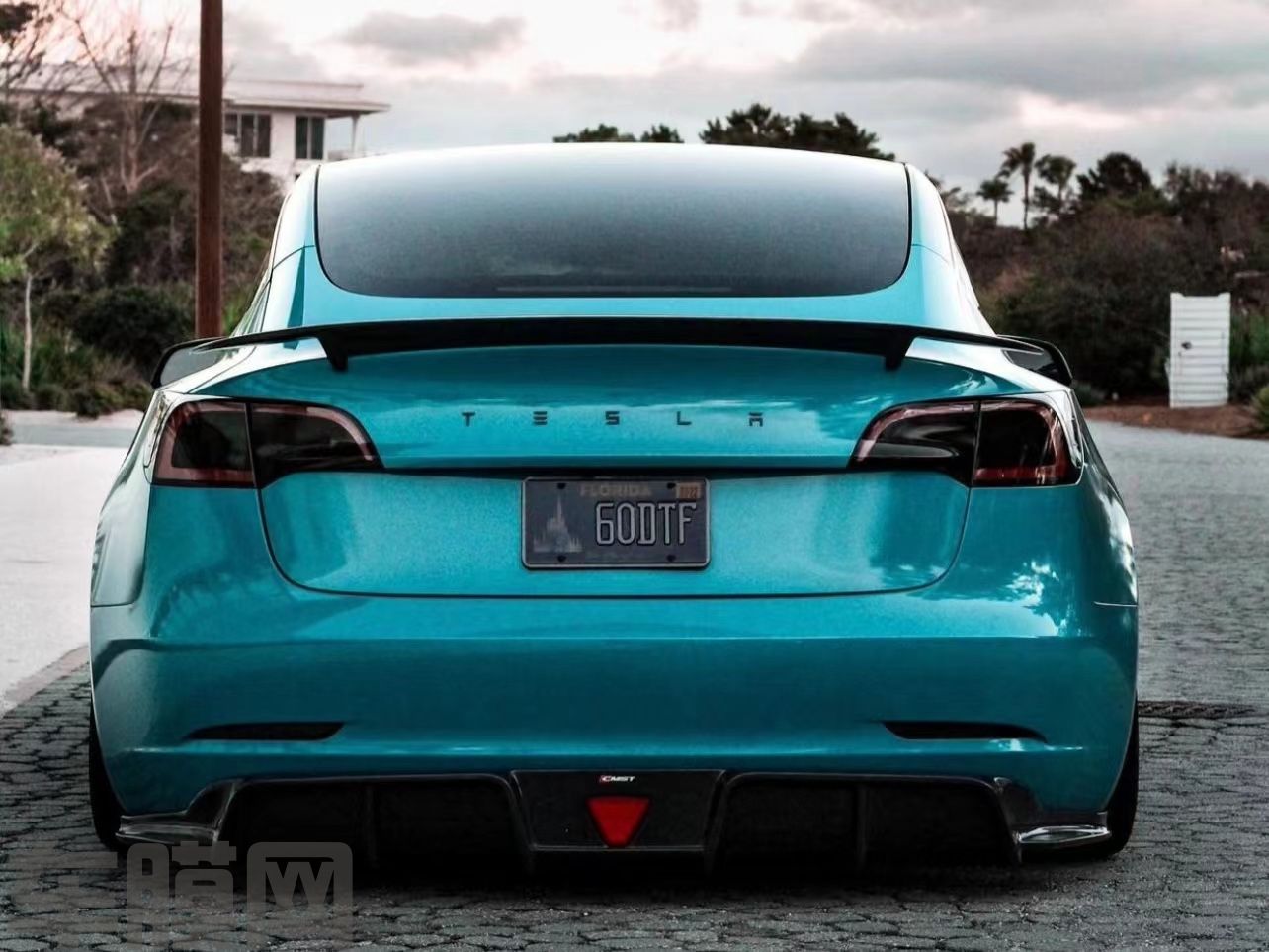 特斯拉Model 3 迈阿密蓝改色膜 效果图