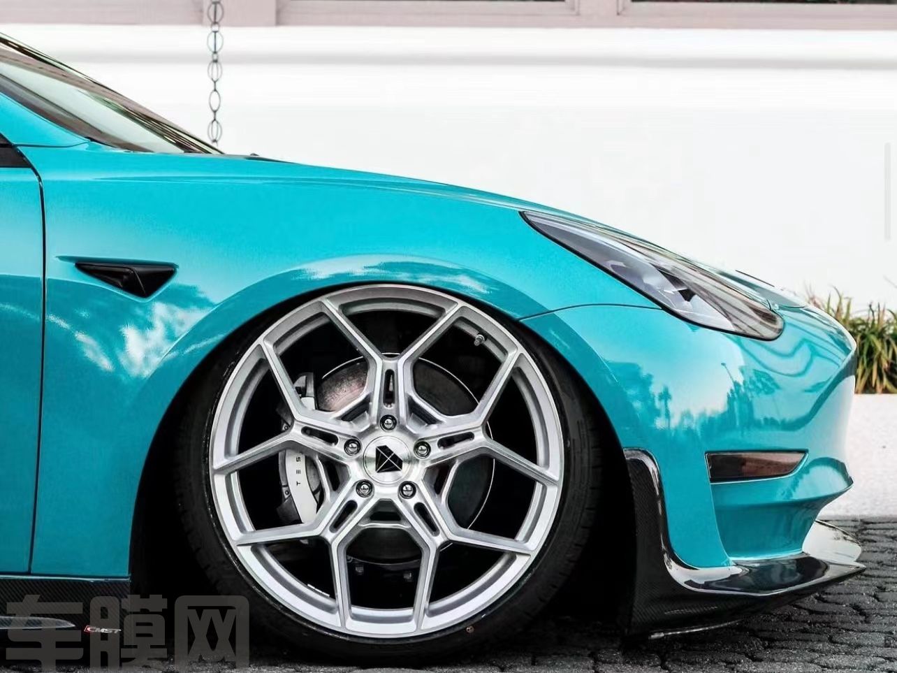 特斯拉Model 3 迈阿密蓝改色膜 效果图