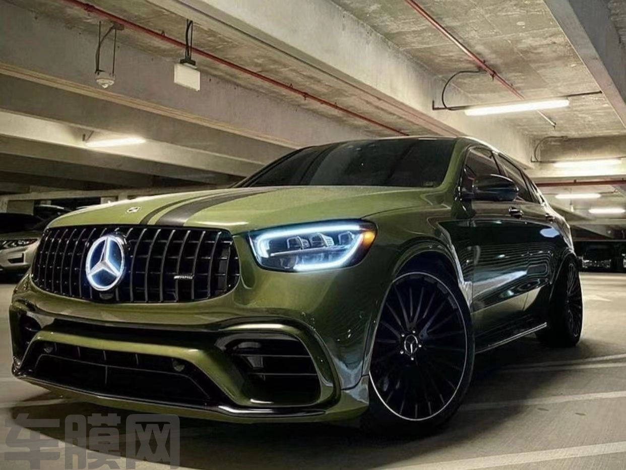 奔驰AMG GLC63s 战斗绿改色膜 效果图