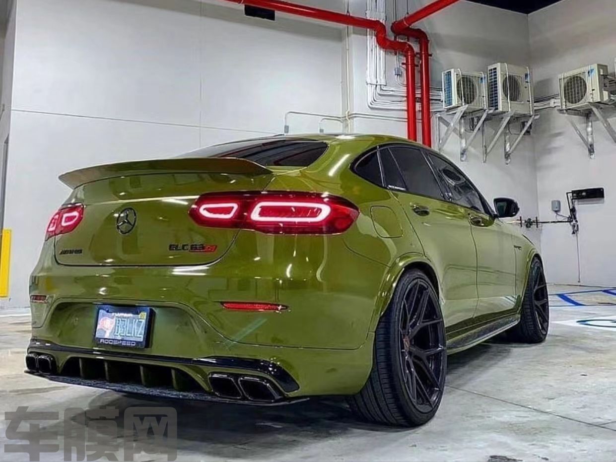 奔驰AMG GLC63s 战斗绿改色膜 效果图