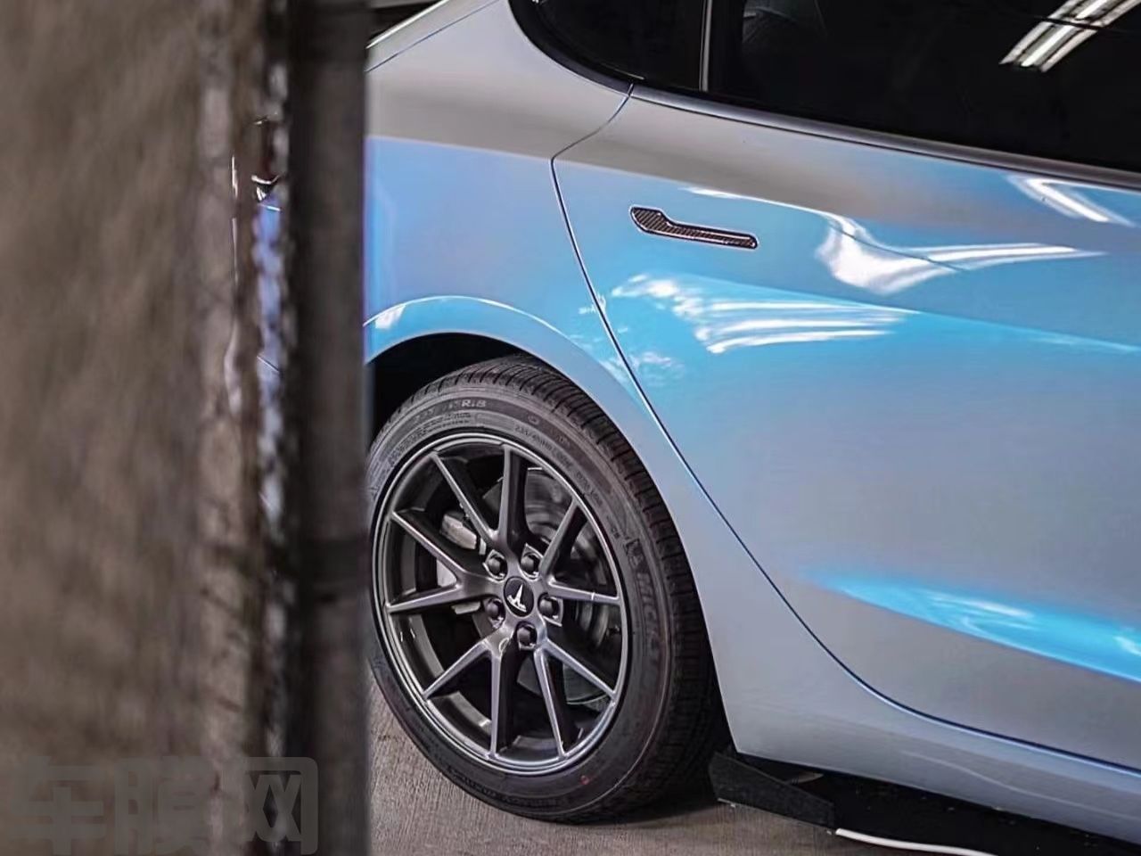 特斯拉Model Y 极光绿改色膜 效果图