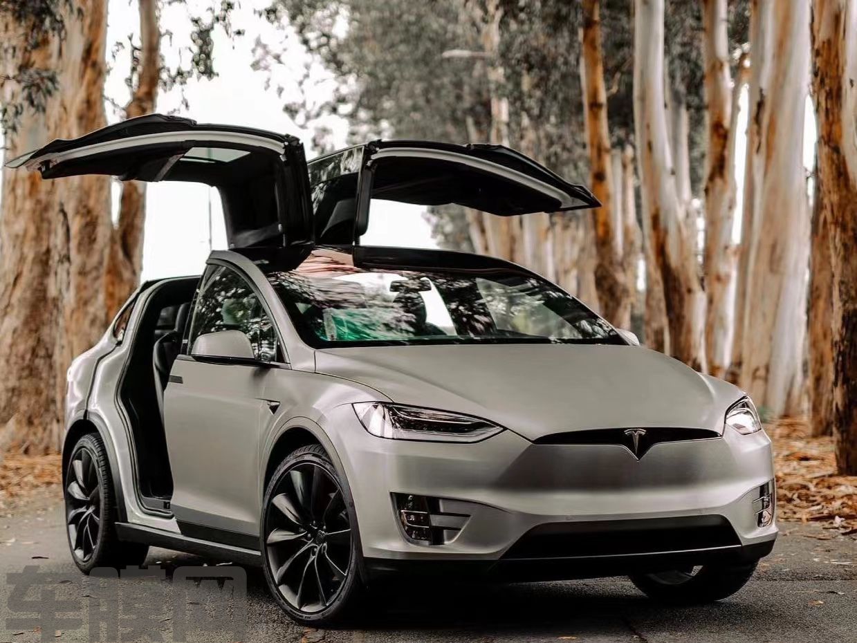 特斯拉Model X 消光铝水银改色膜 效果图