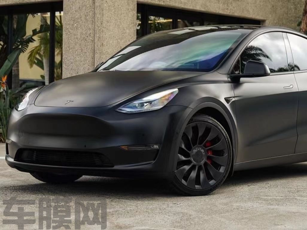 特斯拉Model Y 哑黑改色膜 效果图