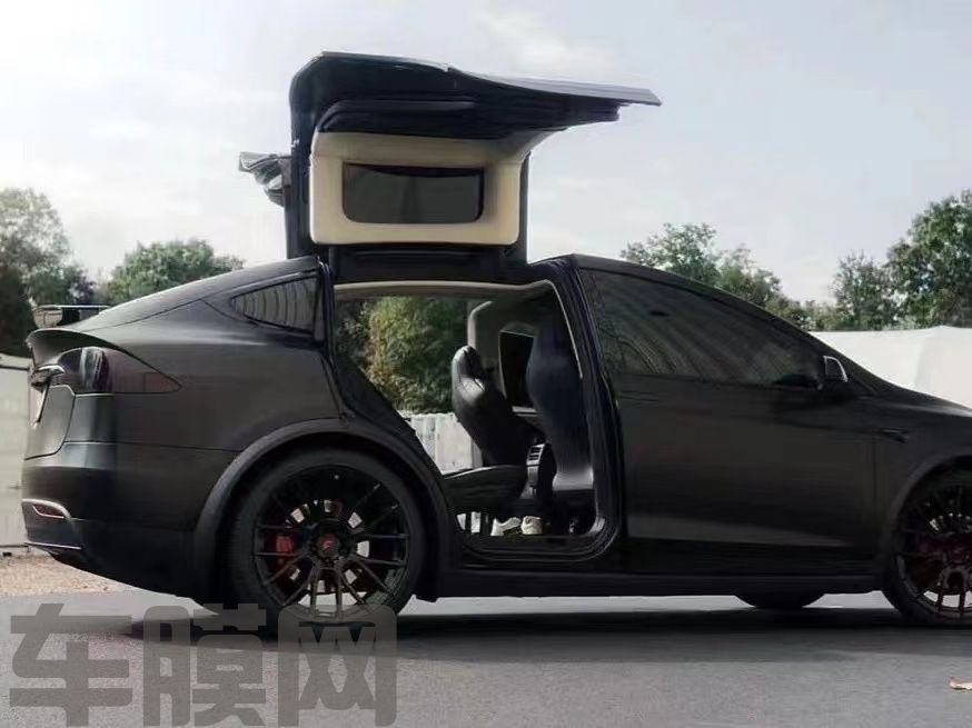 特斯拉Model X 陶瓷黑改色膜 效果图