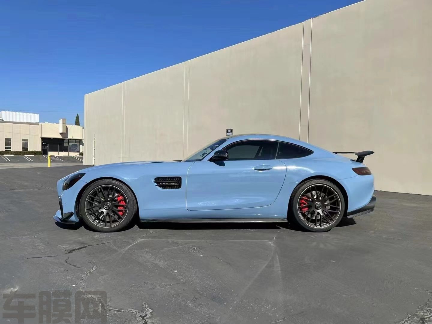 奔驰AMG GT 瓷器蓝改色膜 效果图