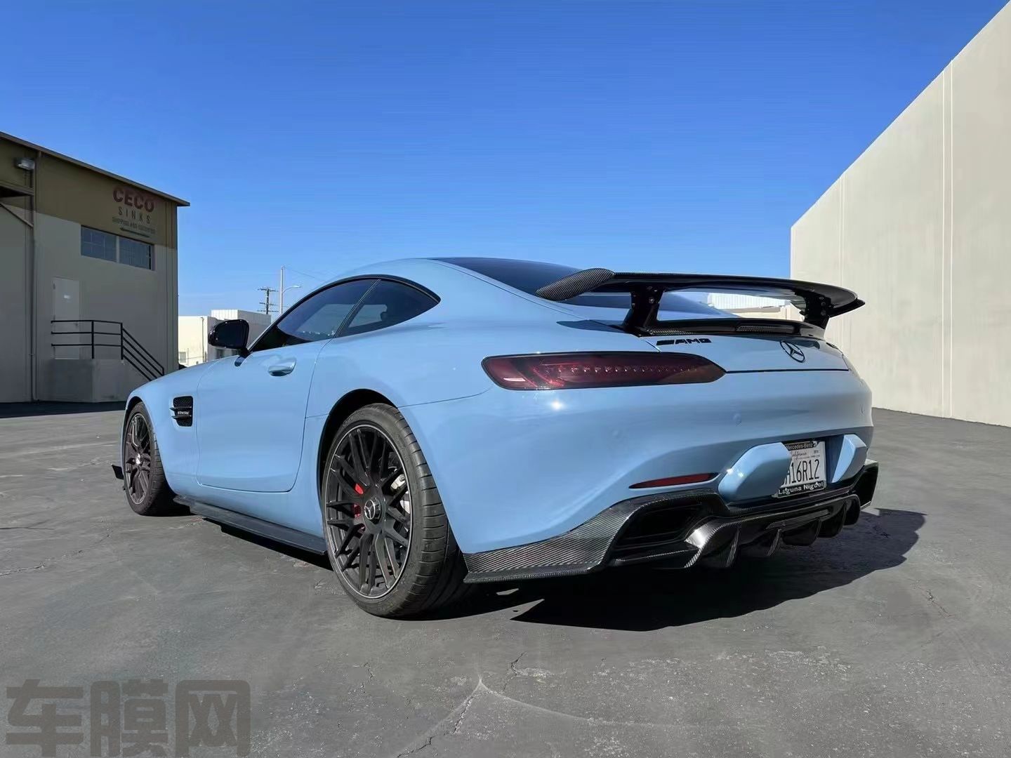 奔驰AMG GT 瓷器蓝改色膜 效果图