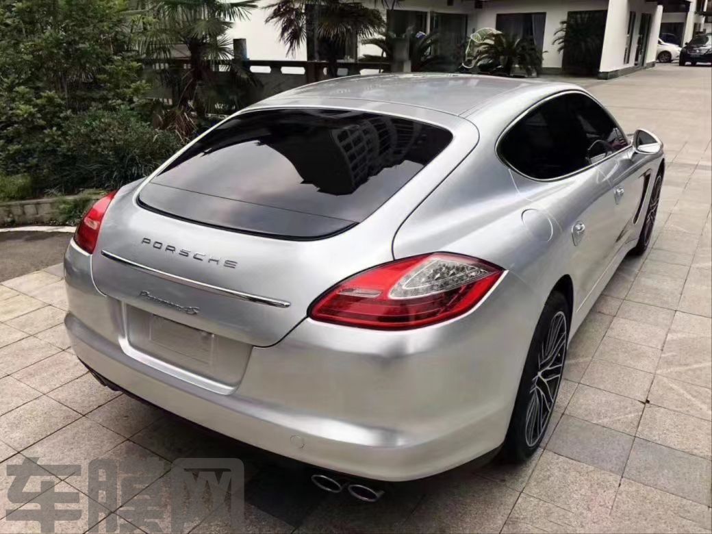 保时捷Panamera PET金属银改色膜 效果图