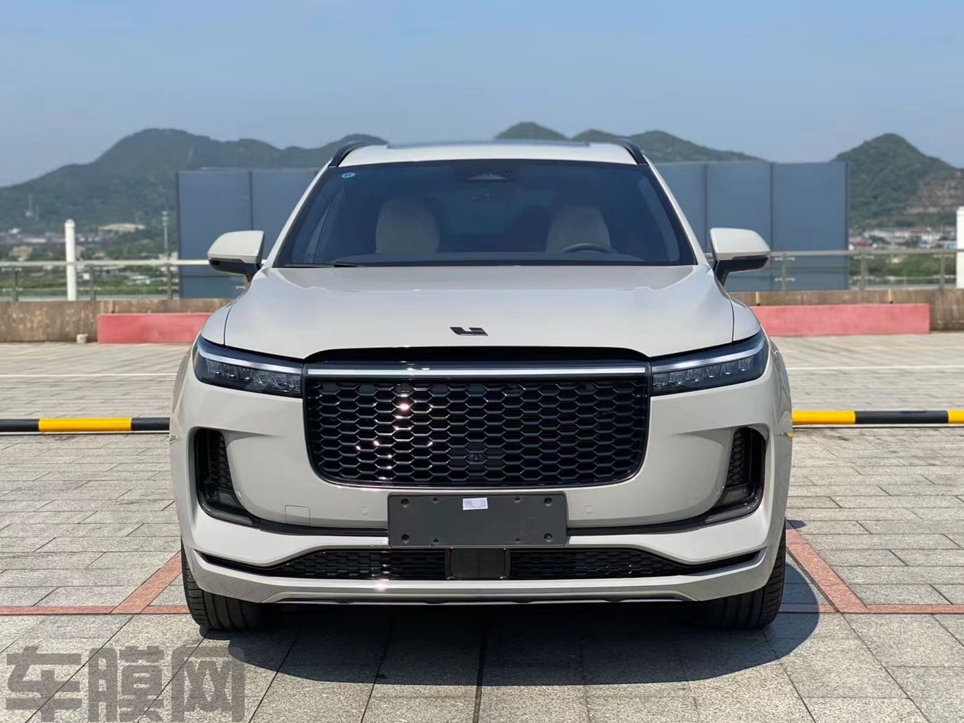 理想ONE 纳多灰改色膜 效果图