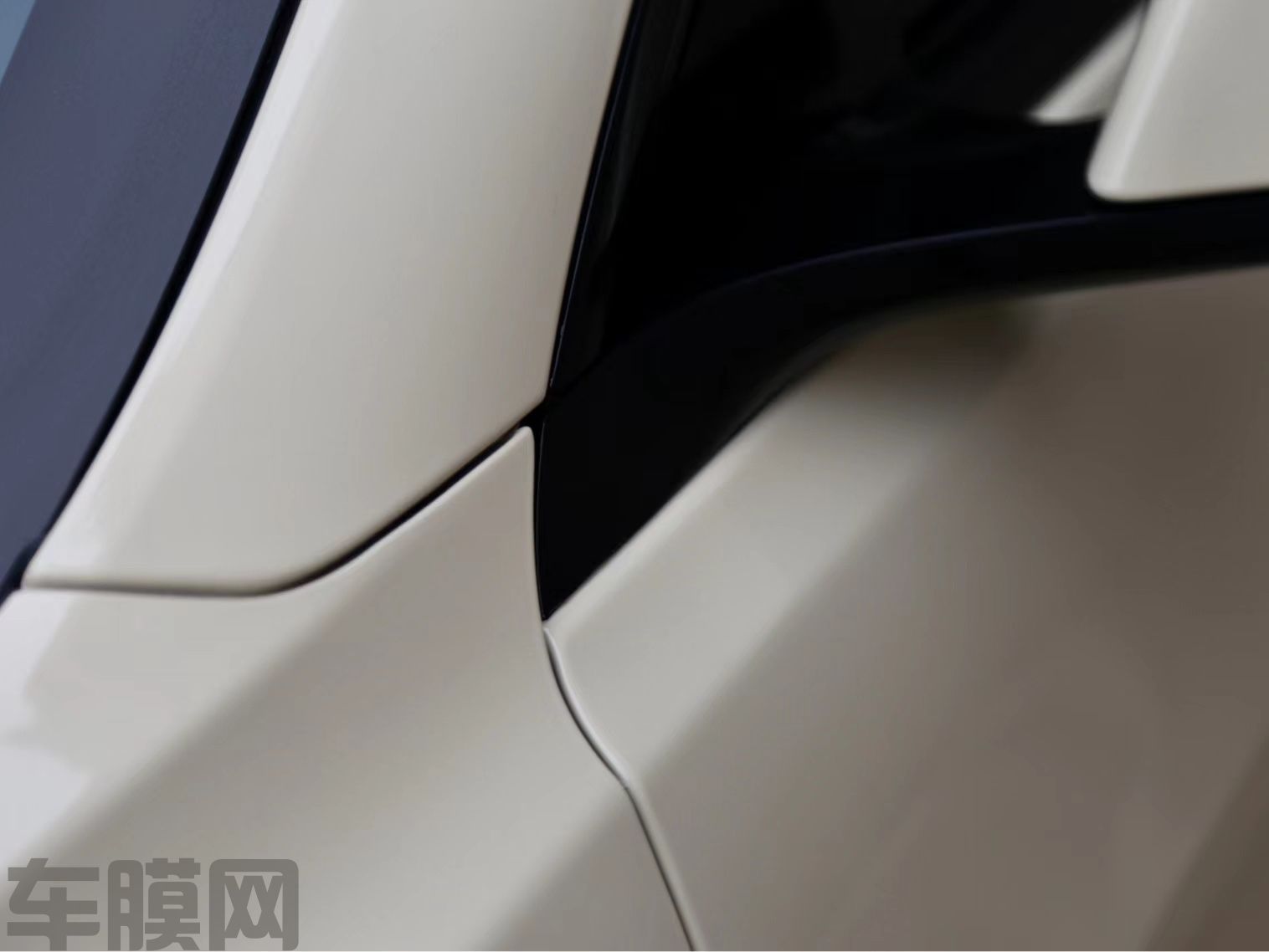 特斯拉Model 3 卡其米兰改色膜 效果图