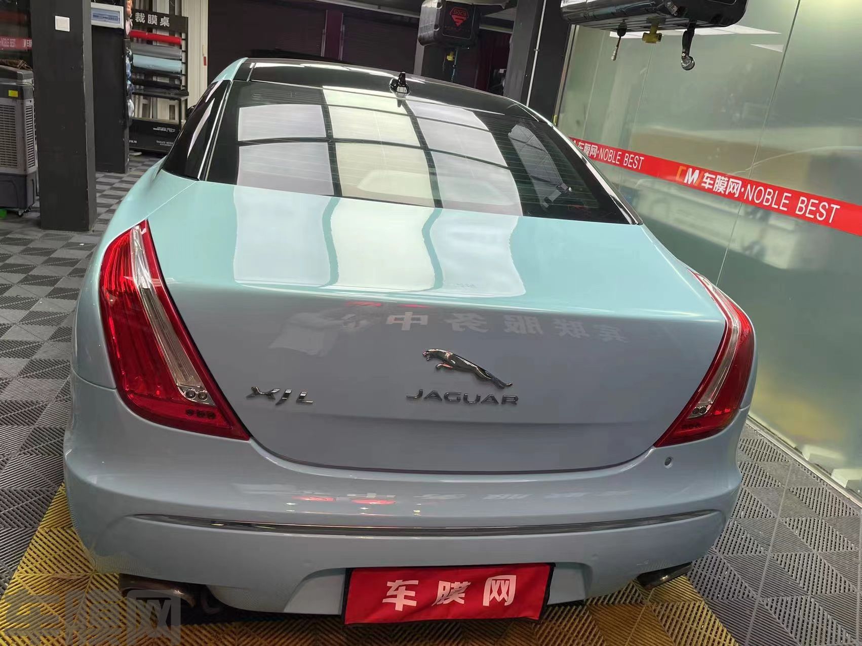 捷豹XJL PET海风蓝改色膜 效果图