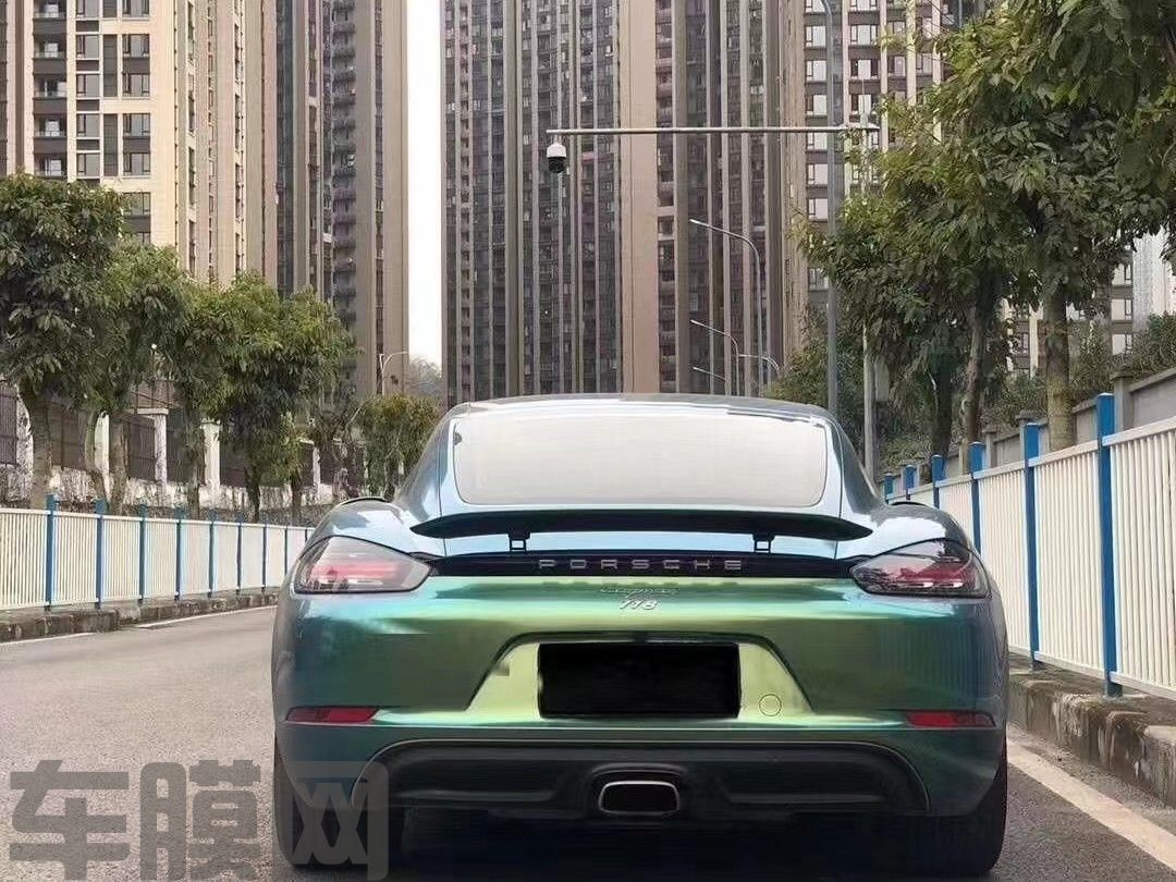 保时捷718 早春绿改色膜 效果图