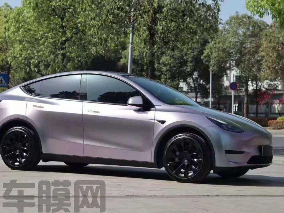 特斯拉Model Y 卡普里灰紫改色膜 效果图