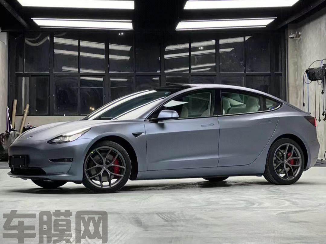 特斯拉Model 3 超哑灰蓝改色膜 效果图