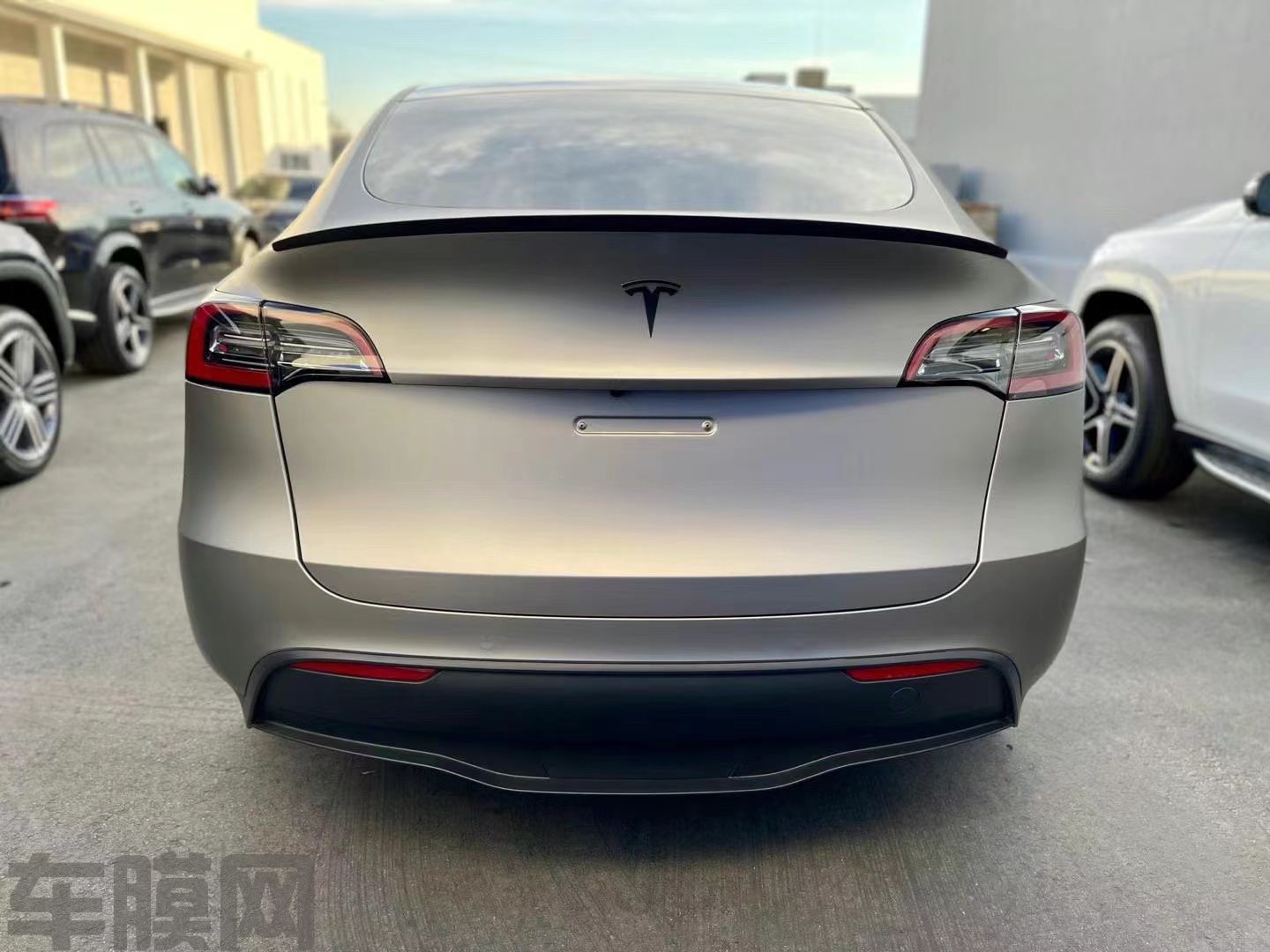 特斯拉Model Y 磨砂灰改色膜 效果图
