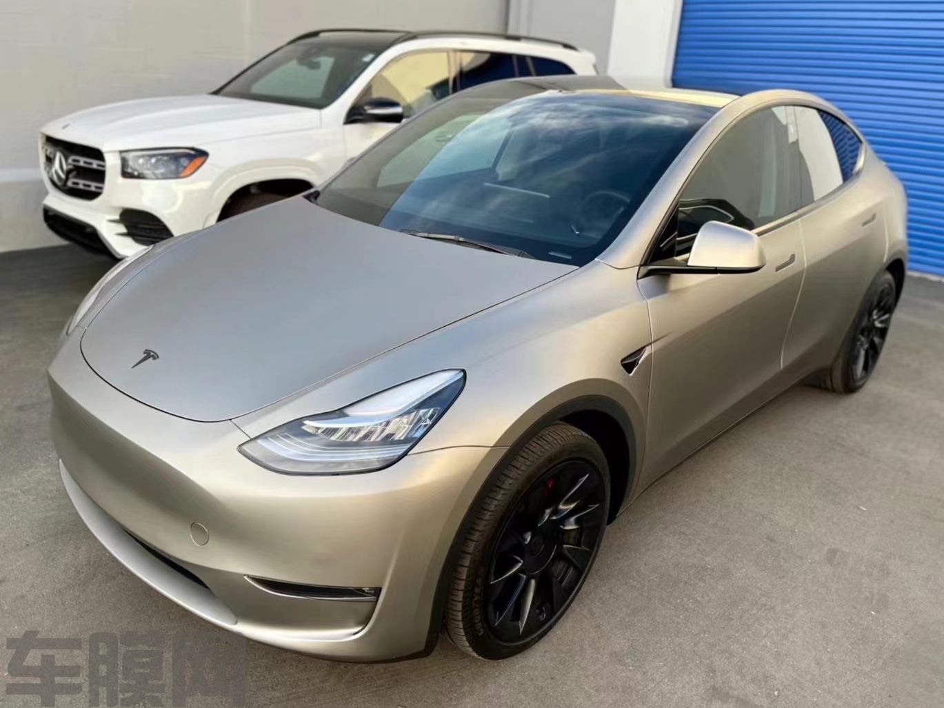 特斯拉Model Y 磨砂灰改色膜 效果图