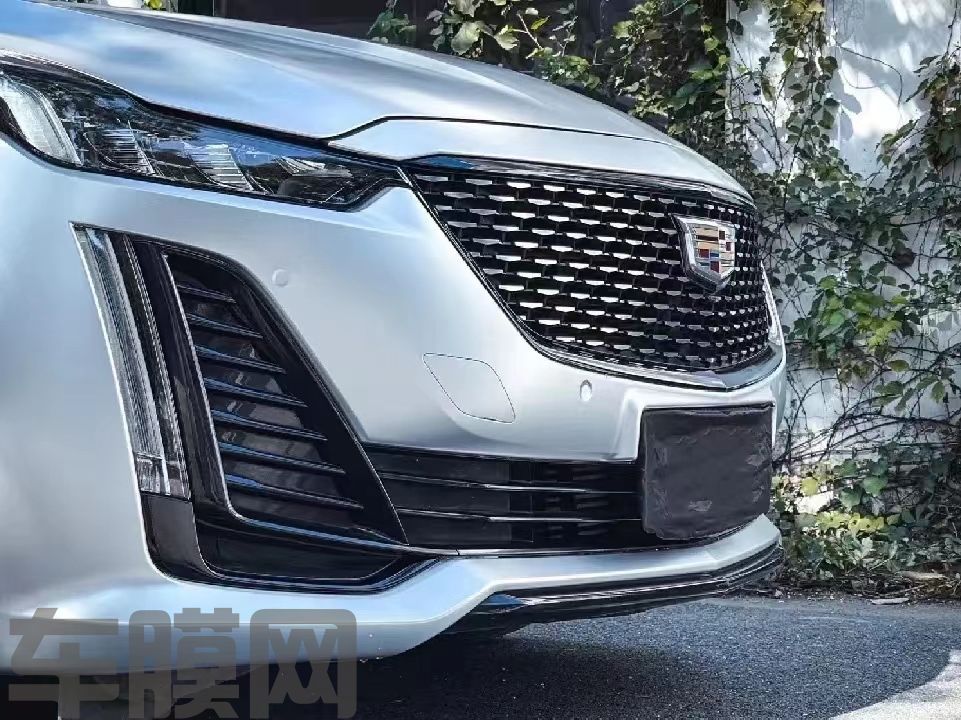凯迪拉克CT5 电光金属银改色膜 效果图