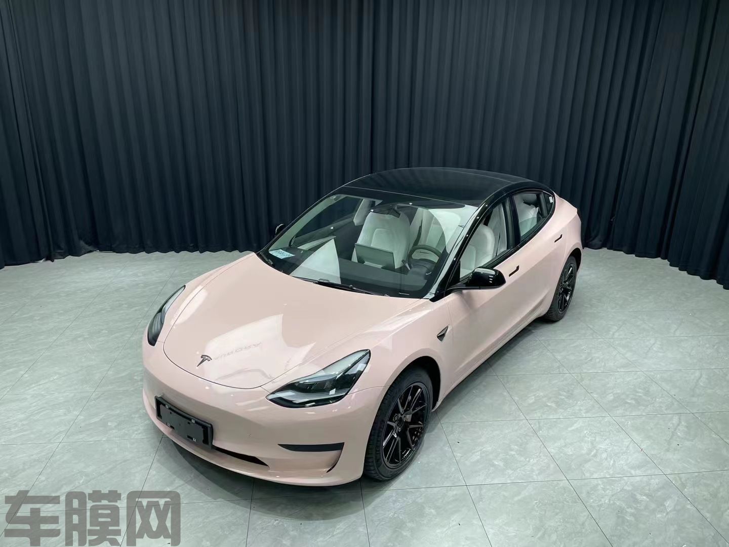 特斯拉Model 3 贝壳粉改色膜 效果图