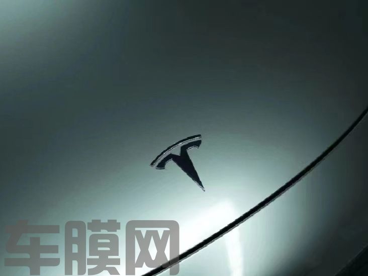 特斯拉Model Y 索玛托蓝改色膜 效果图