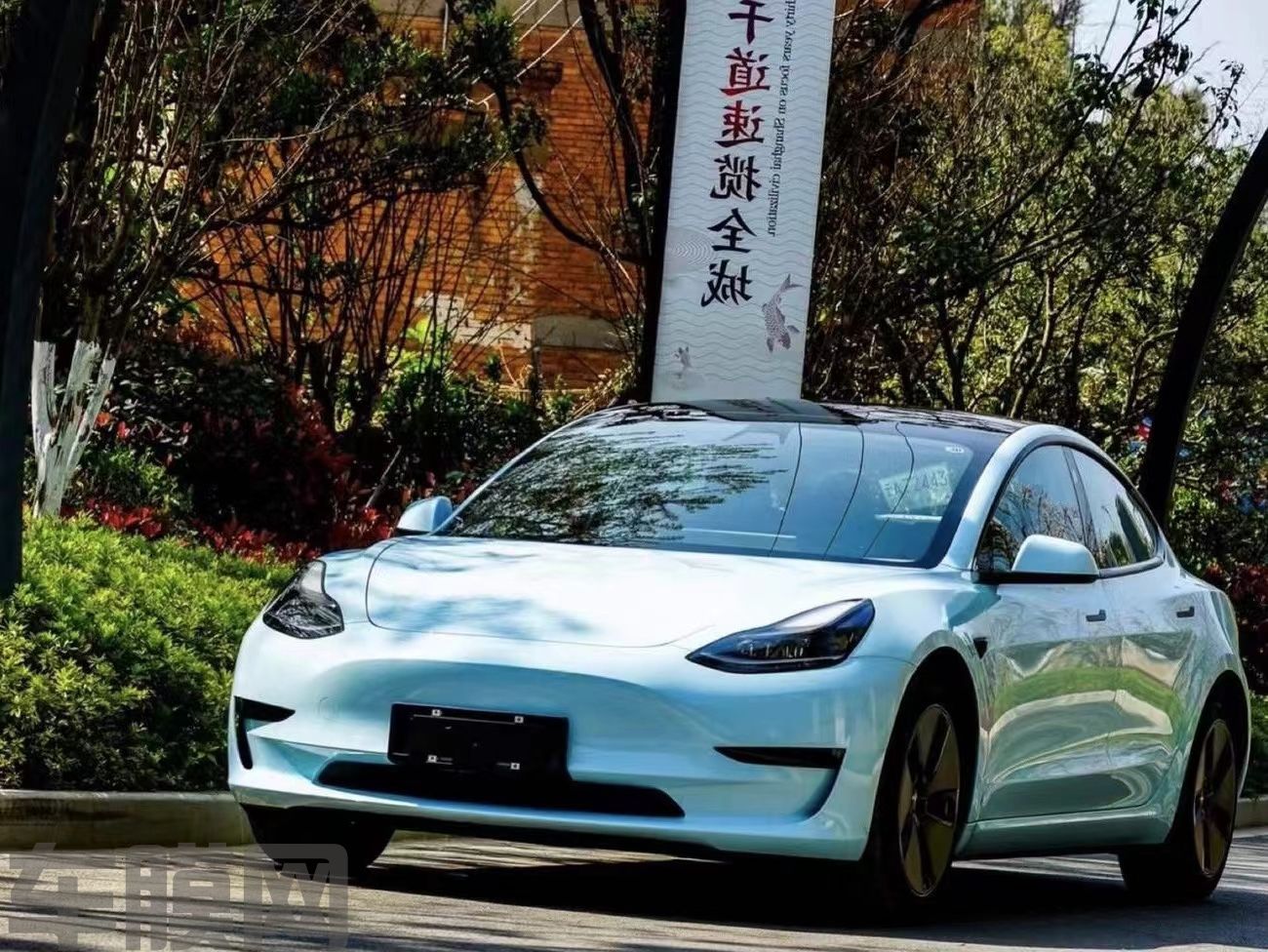 特斯拉Model 3 冰川蓝改色膜 效果图