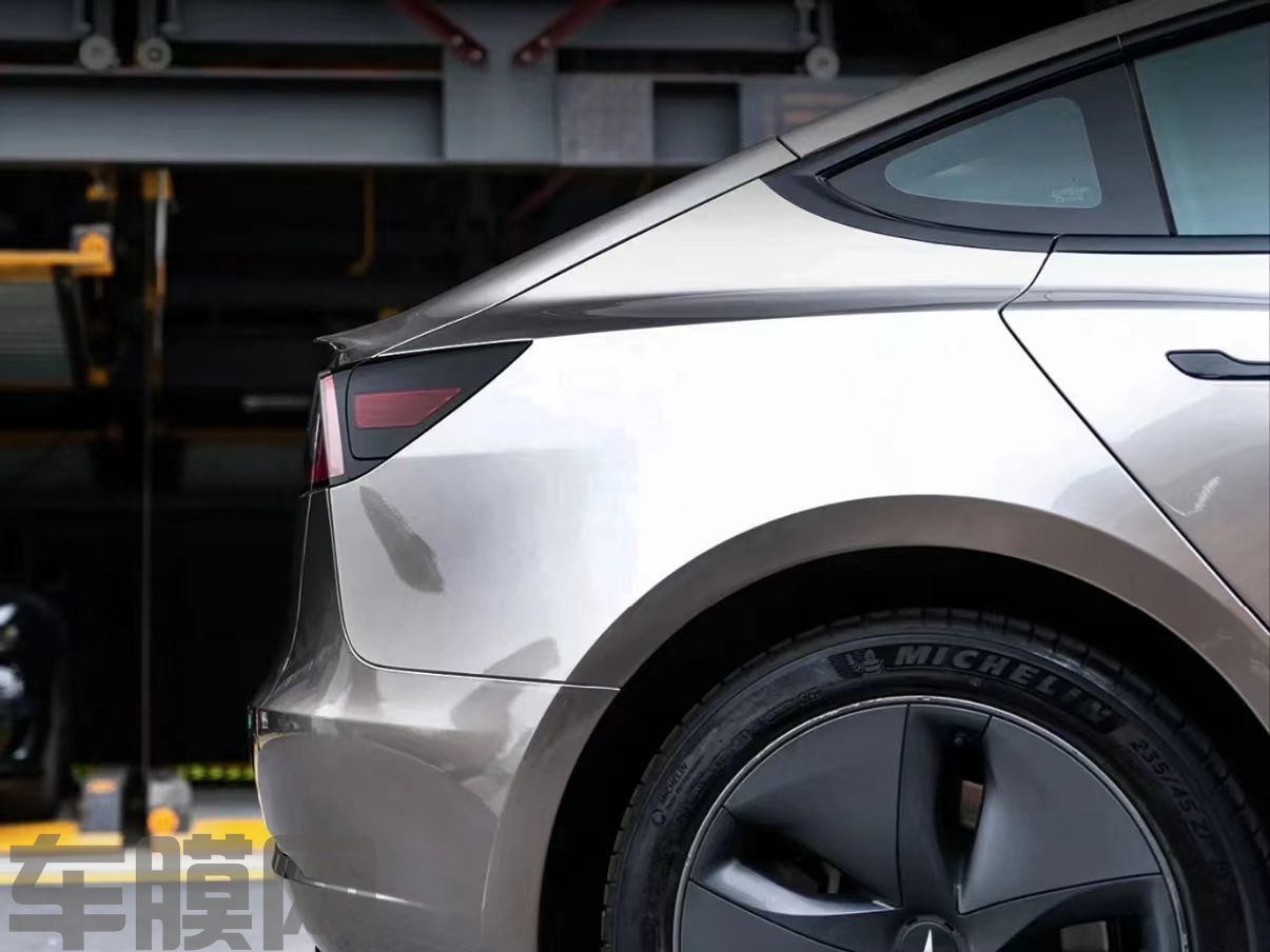 特斯拉Model 3 液态金属银改色膜 效果图