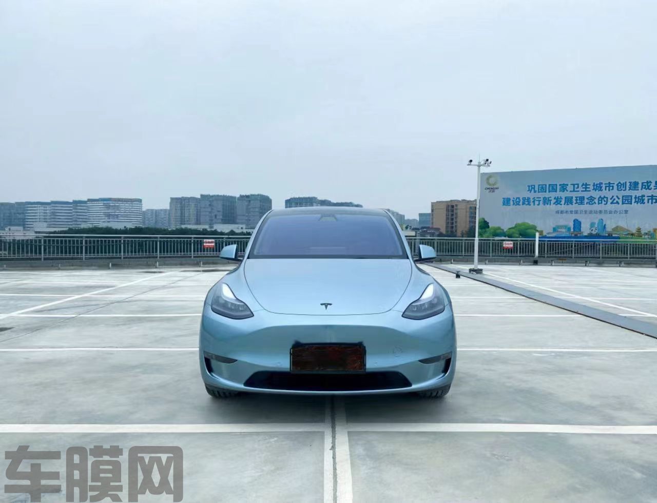 特斯拉Model Y 液态金属索玛托蓝改色膜 效果图