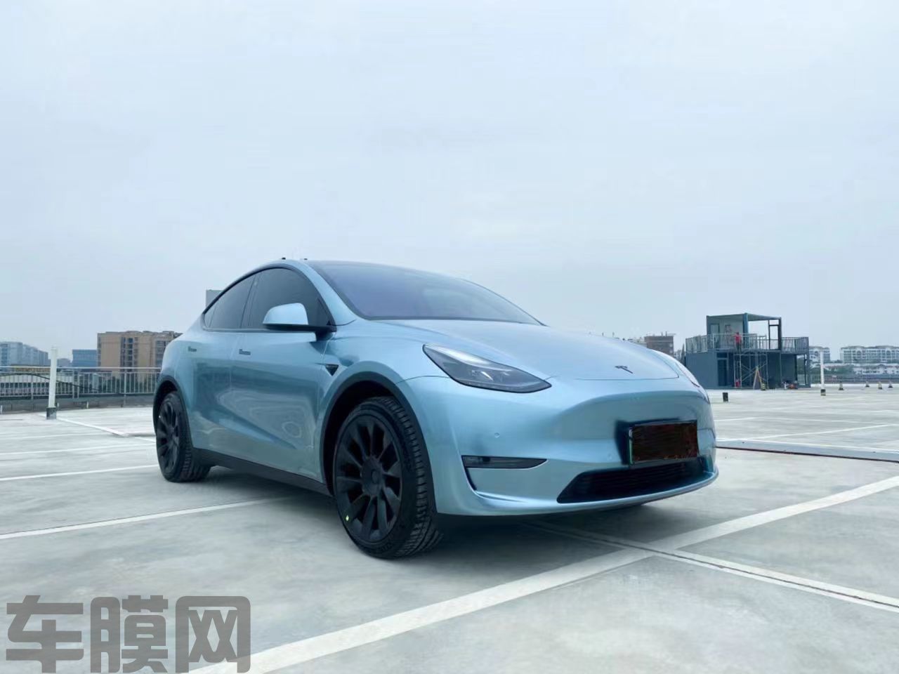 特斯拉Model Y 液态金属索玛托蓝改色膜 效果图