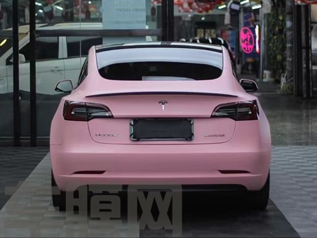 特斯拉Model 3 奶油粉改色膜 效果图