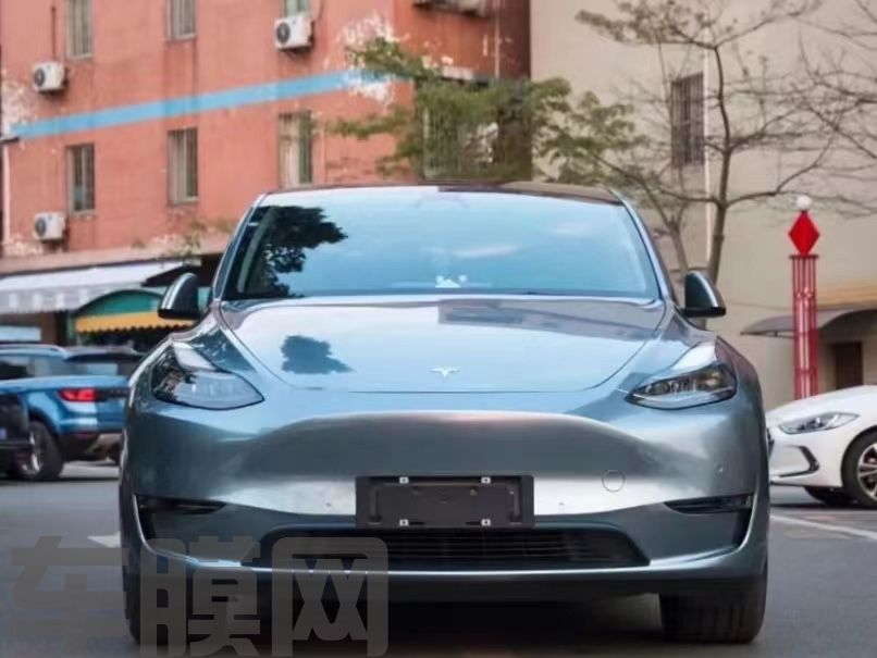 特斯拉ModelY 液态金属索玛托蓝改色膜 效果图