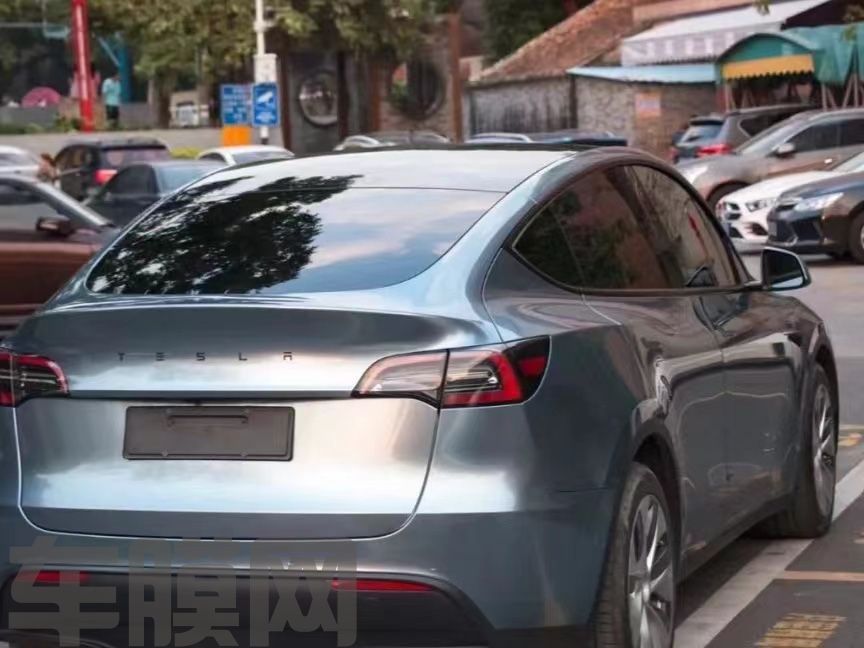 特斯拉ModelY 液态金属索玛托蓝改色膜 效果图