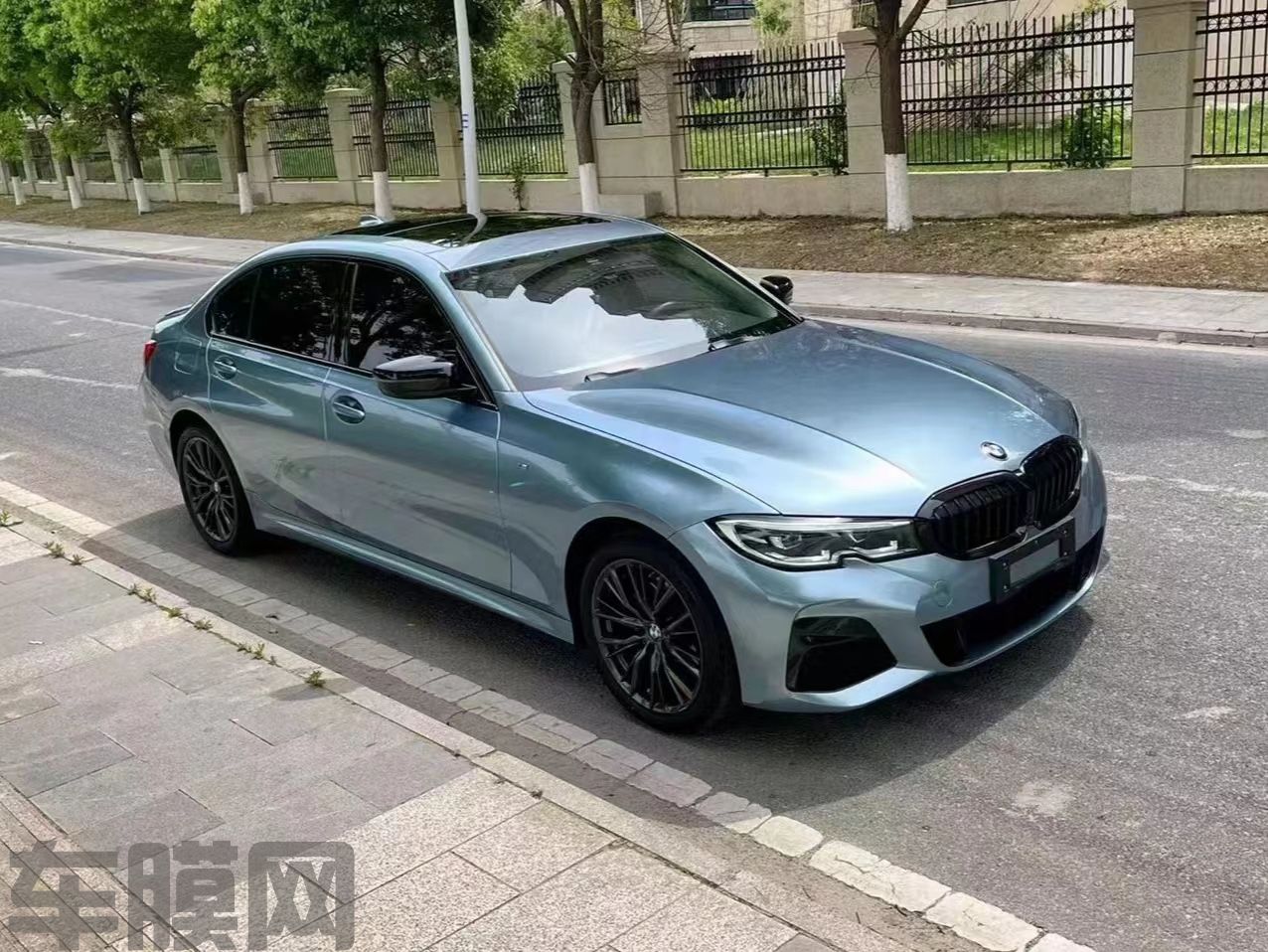 宝马3系 液态索玛托蓝改色膜 效果图