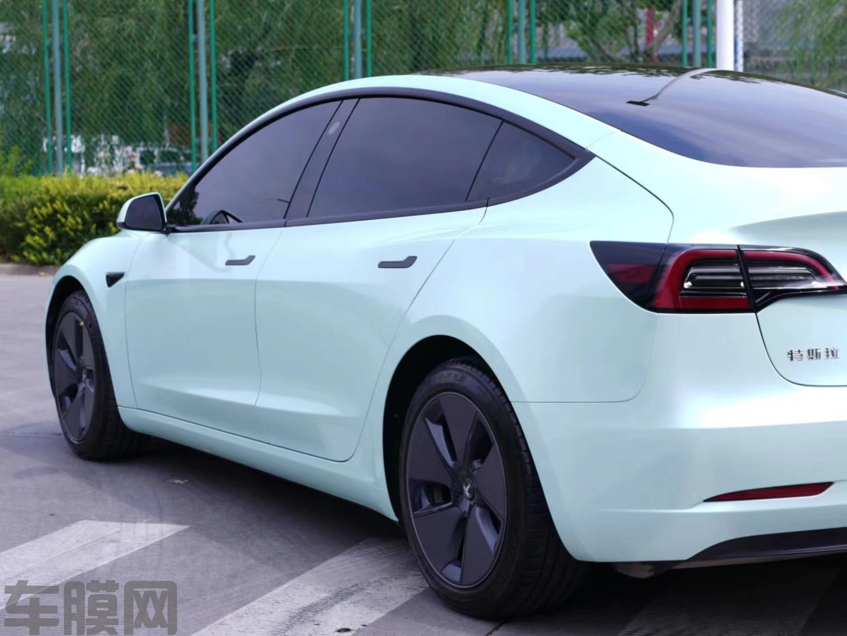 特斯拉Model 3 马卡龙月光玉改色膜 效果图
