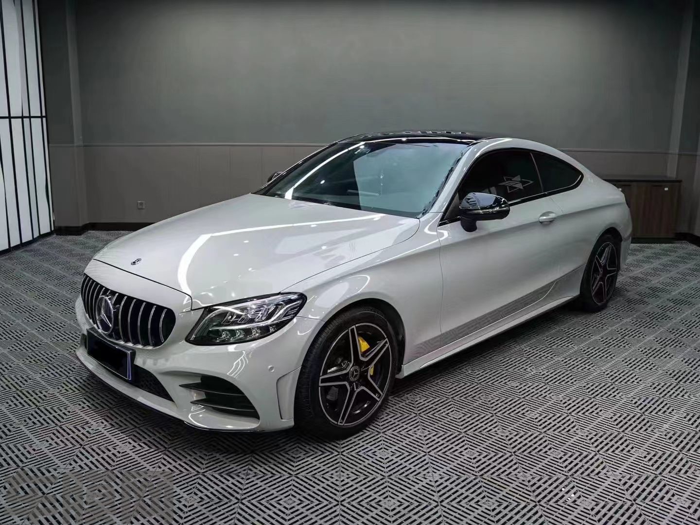 奔驰C Coupe PET哑灰改色膜 效果图