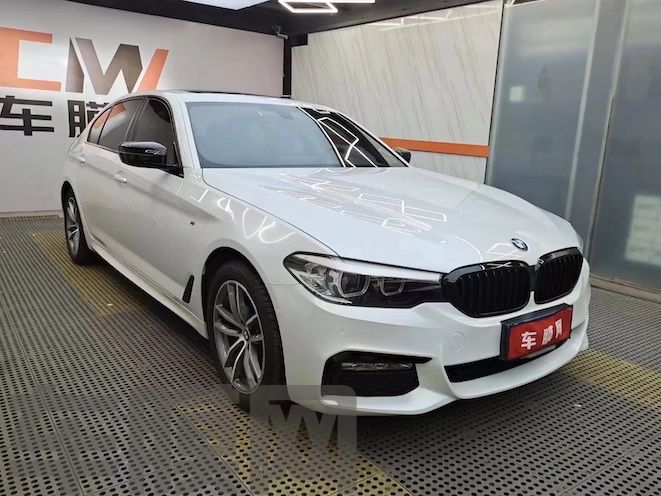 宝马525LI PET月牙白改色膜 效果图