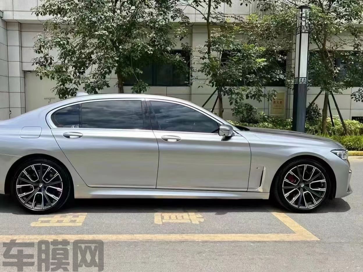 宝马740 GT银改色膜 效果图