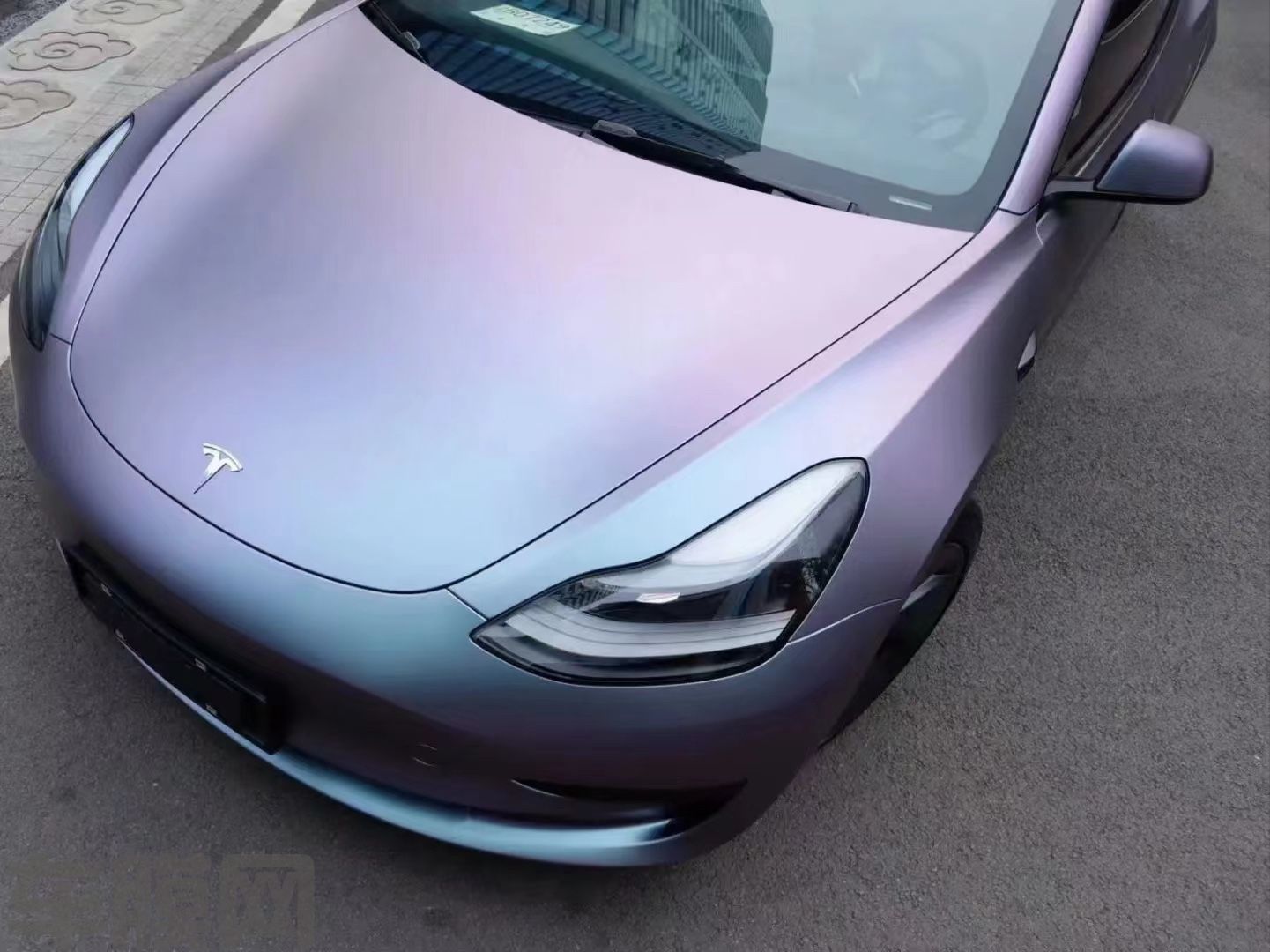 特斯拉Model 3 卡普里灰紫改色膜 效果图
