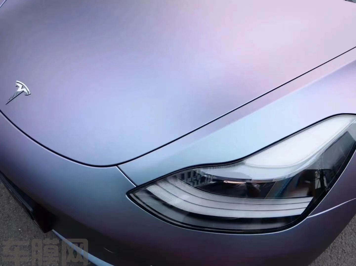 特斯拉Model 3 卡普里灰紫改色膜 效果图