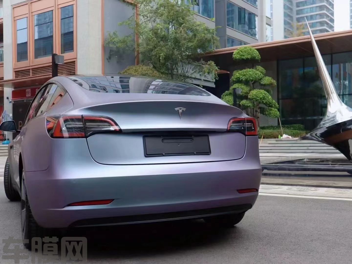 特斯拉Model 3 卡普里灰紫改色膜 效果图