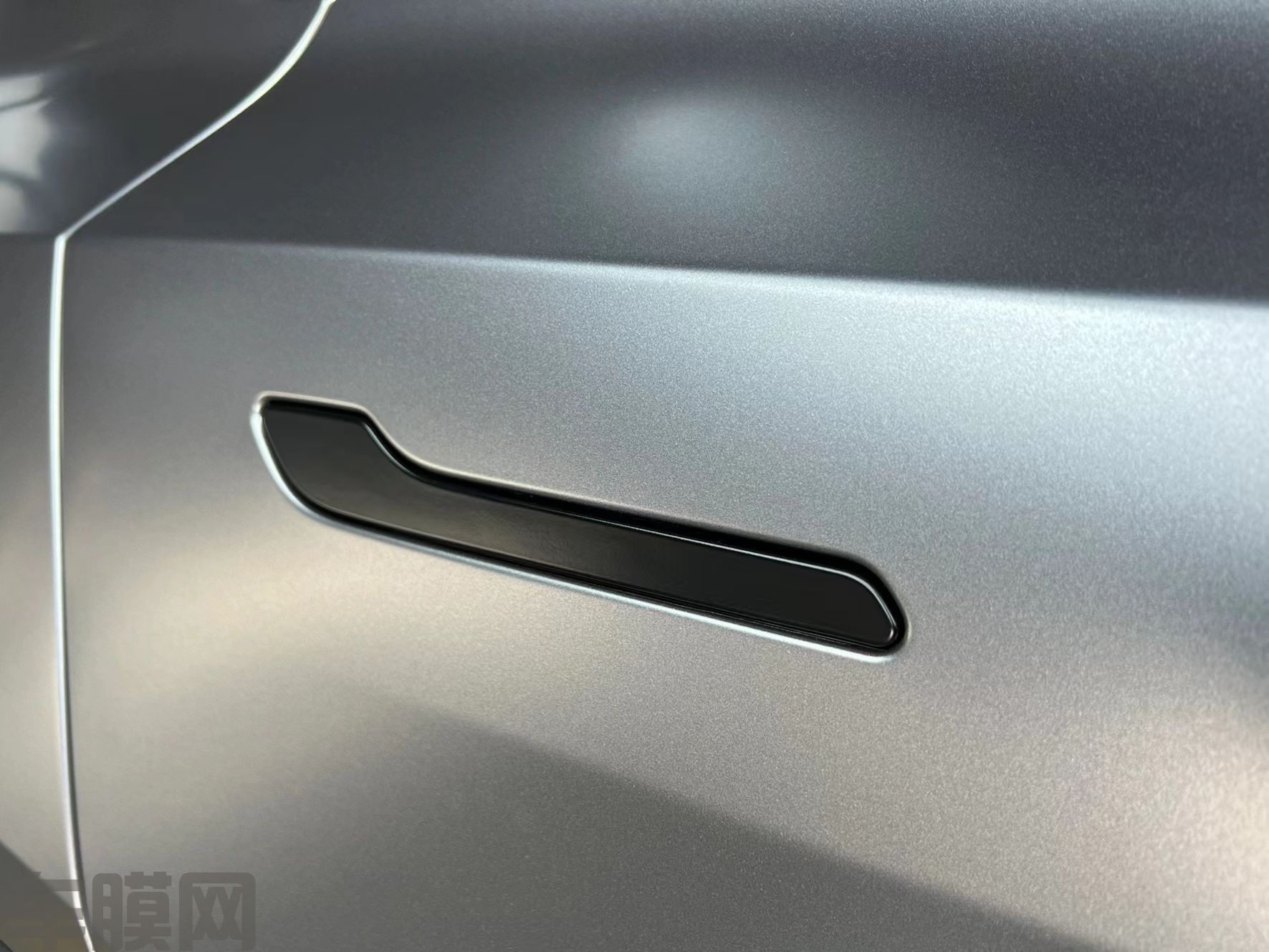 特斯拉Model Y AMG山灰改色膜 效果图