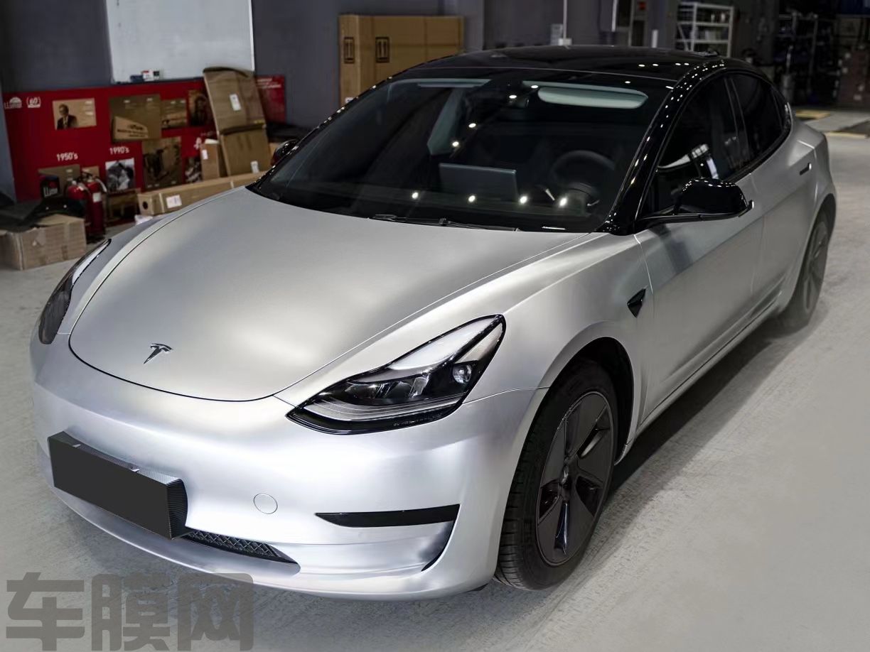 特斯拉Model 3 电光金属银改色膜 效果图