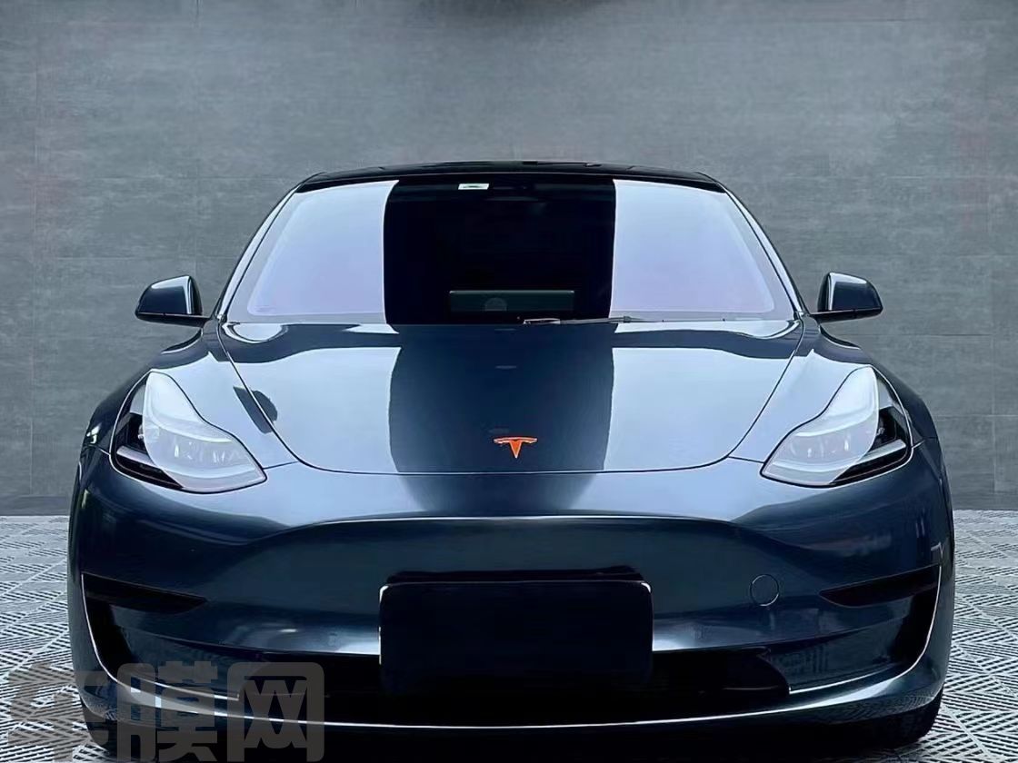 特斯拉Model 3 月光石灰改色膜 效果图