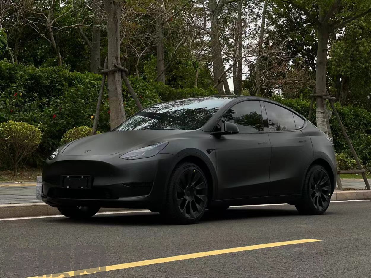 特斯拉Model Y 超哑黑改色膜 效果图