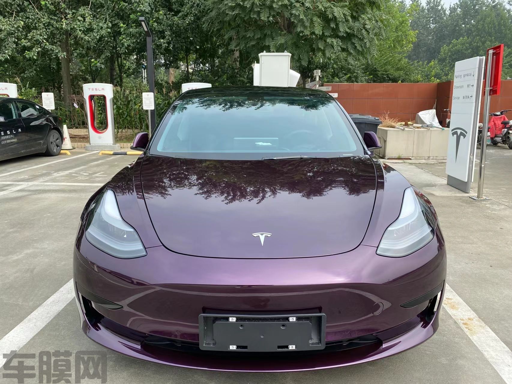 特斯拉Model 3 重金属黑魅紫改色膜 效果图