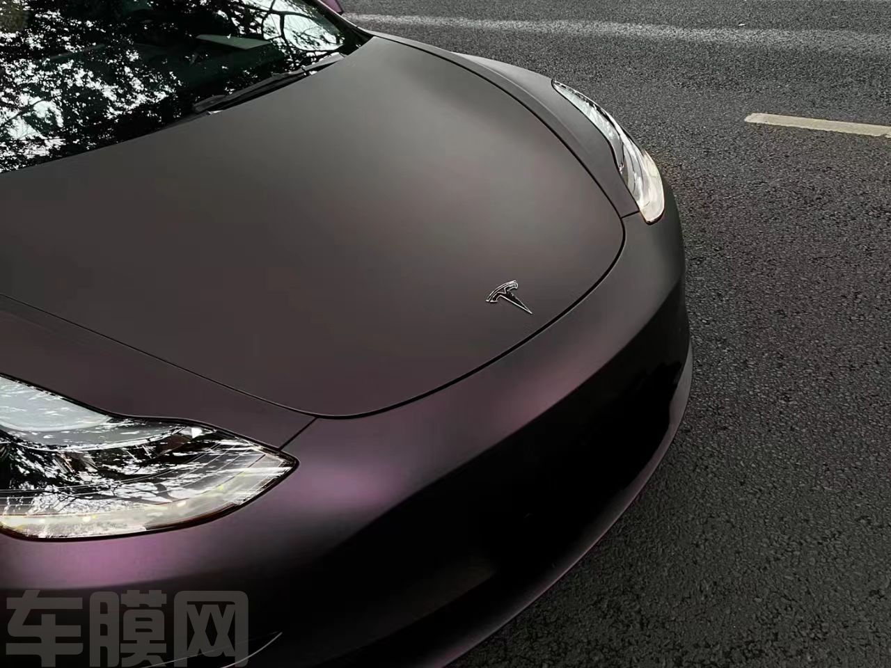 特斯拉Model 3 深邃紫改色膜 效果图