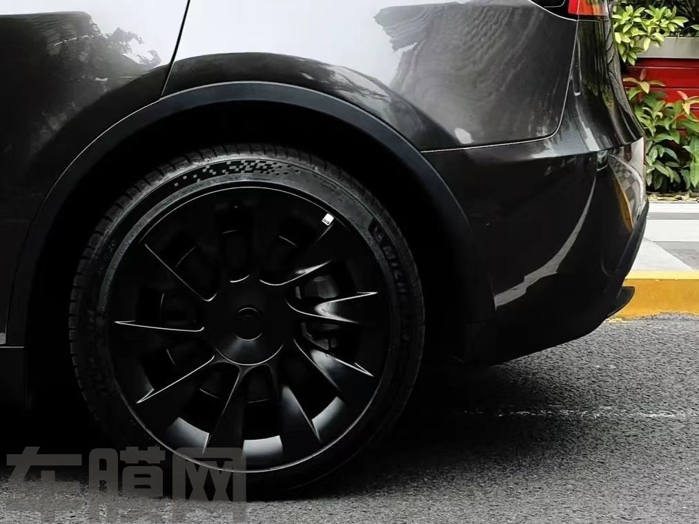 特斯拉Model Y 液态金属枪灰改色膜 效果图