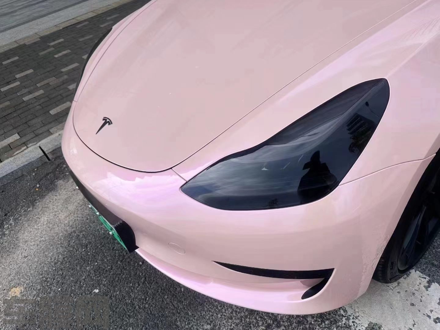 特斯拉Model 3 糖果胭脂粉改色膜 效果图