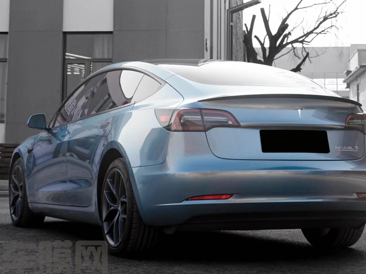 特斯拉Model 3 索玛托蓝改色膜 效果图