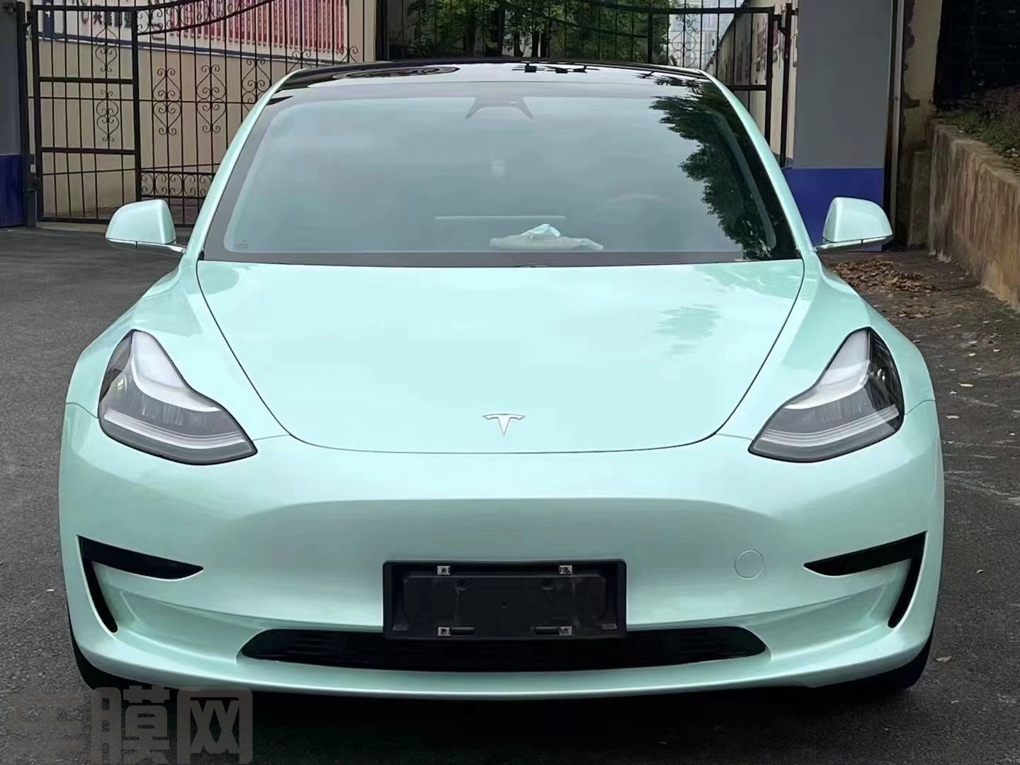 特斯拉Model 3 马卡龙月光玉改色膜 效果图