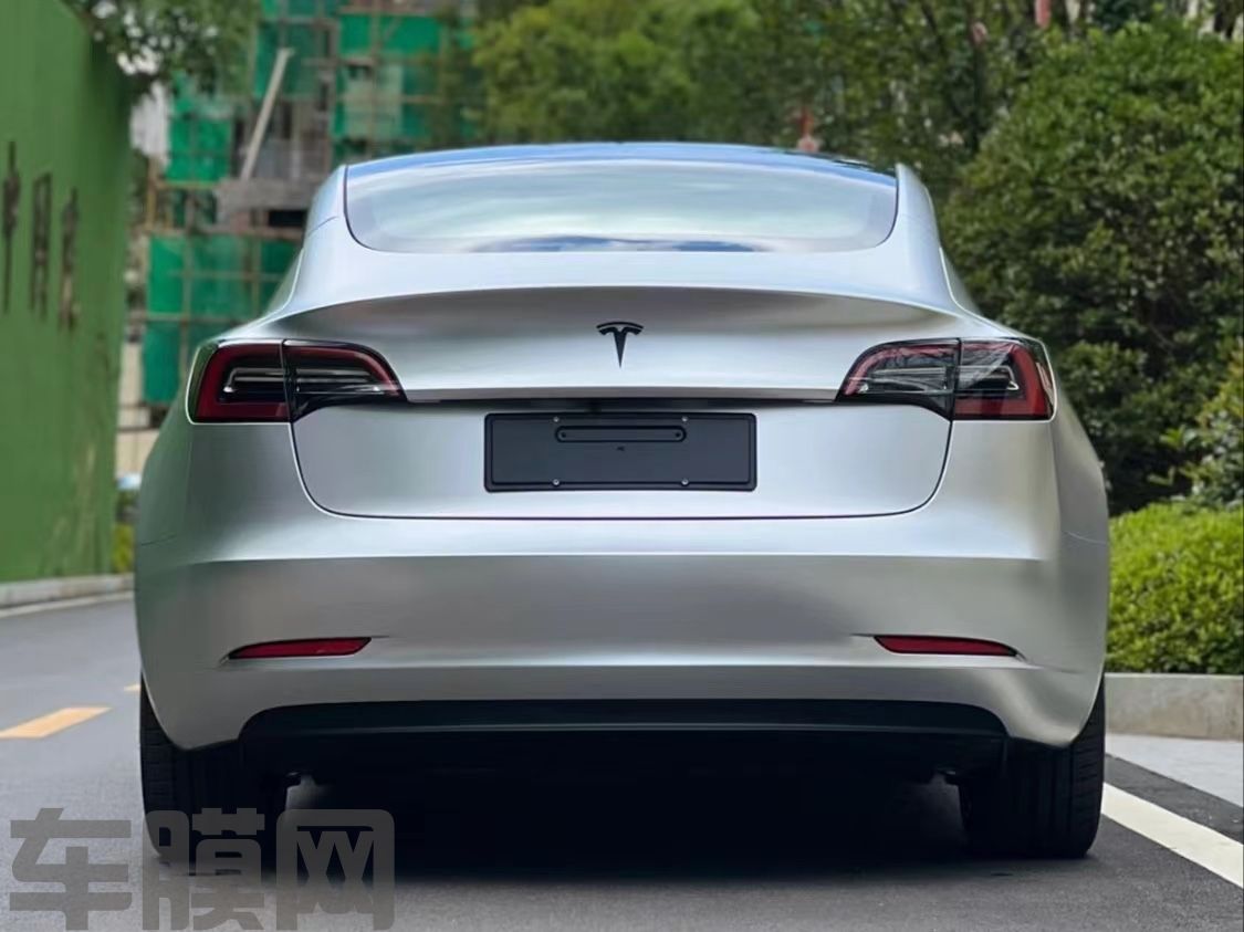 特斯拉Model 3 电光金属银改色膜 效果图